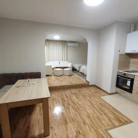 Πανσιόν Longoz 3*