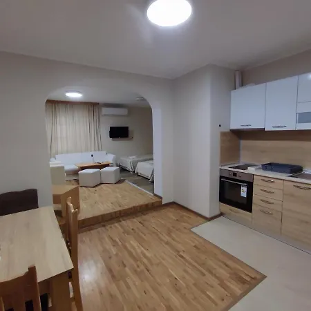 Πανσιόν Longoz 3*