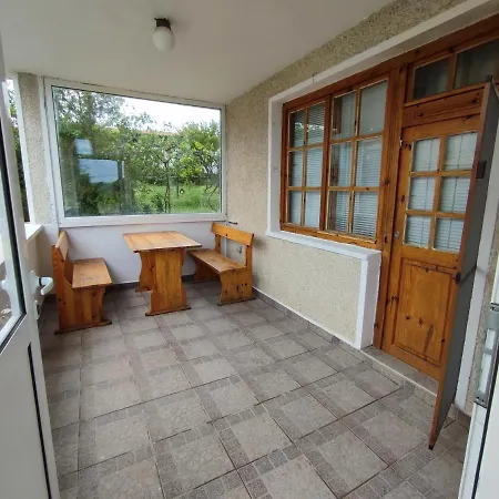 Longoz Гостевой дом Bliznatsi